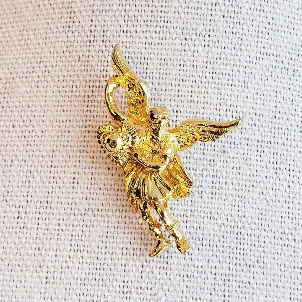 Kirks Folly Cupid Cherub Angel Heart Pin‎ Brooch Gold Tone Cute Whimsy 1.25"